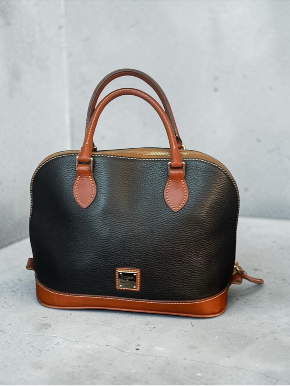 Dooney & Bourke Pebble Grain Zip Zip Satchel - Picture 2 of 6